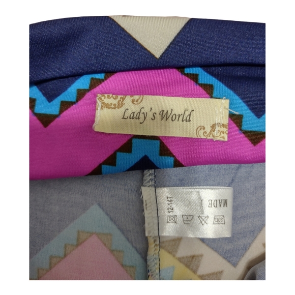 Lady's World Size Large Geometric Pattern Aztec Wide Leg Stretch Pants - Picture 3 of 11